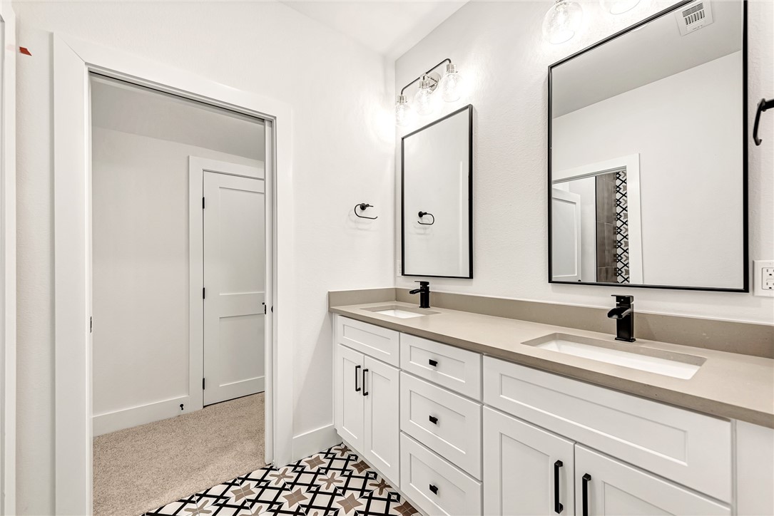 Averie Estates Cave Spgs - Residential