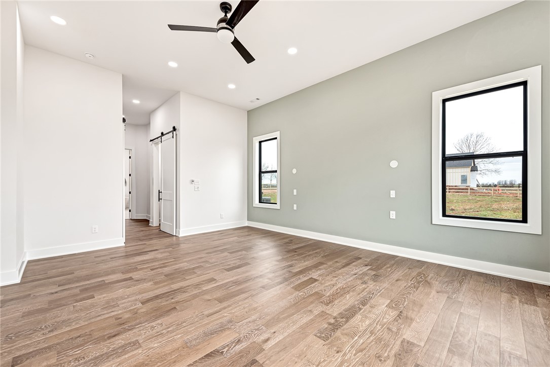 Averie Estates Cave Spgs - Residential