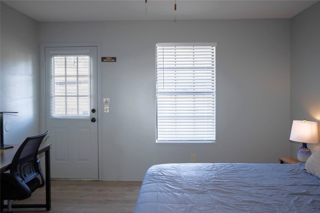 RAILROAD ADD-BENTONVILLE - Residential Lease