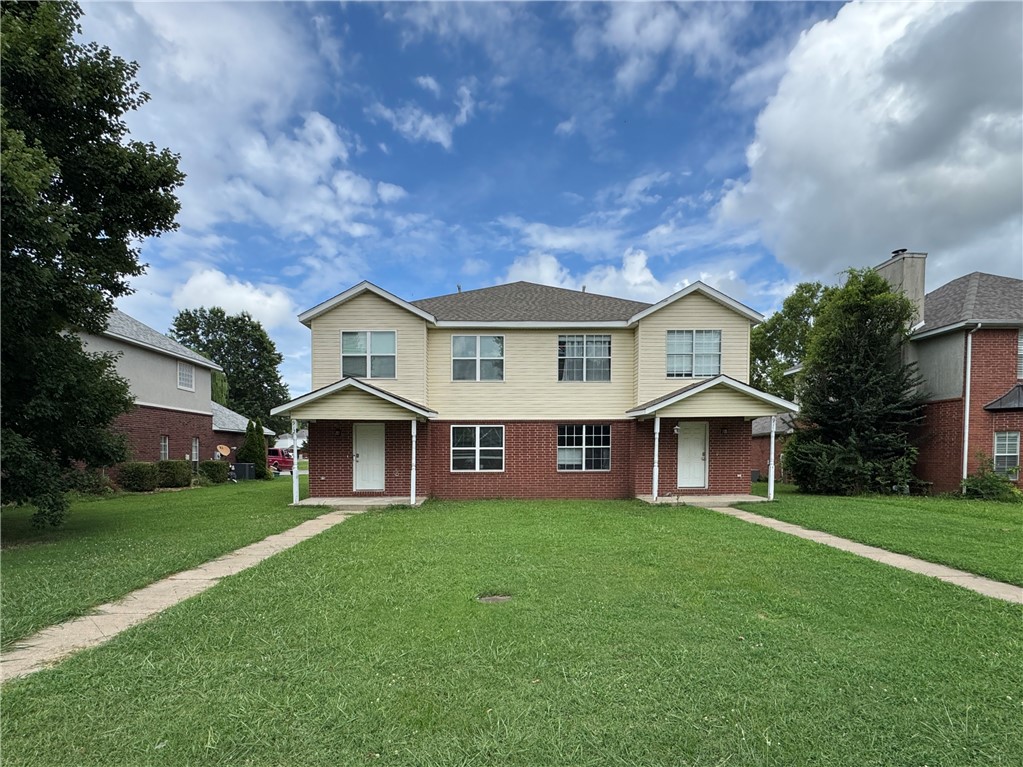 Welcome to your dream home in the heart of Fayetteville! This freshly renovated 4 bed, 2.5 bath duplex with a 2-car garage combines modern updates with cozy charm. Enjoy new luxury vinyl plank flooring, plush carpet, fresh paint, and newer appliances. The spacious kitchen features ample cabinets, a new oven and microwave, and plenty of room to cook and gather. Upstairs, all four bedrooms are filled with natural light, plenty of storage space along with walk-in closets, & in-unit washer/dryer adding convenience. Relax on the front porch with no neighbors above or below and just one shared wall. Tucked off Wedington, youāre near the University of Arkansas, shopping, dining, parks, and more. Pet-friendly for up to two cats or dogs (1+ year old) with landlord approval and deposit. Available August 2025. Tenants cover utilities and lawn care. 12-month lease required. No smoking, vaping, co-signers, or guarantors. Must tour in person before applying. Primary residence use only. Donāt miss this gem!