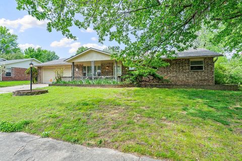 Photo of 2106 Sandy, Springdale, AR 72764 (MLS # 1343070)