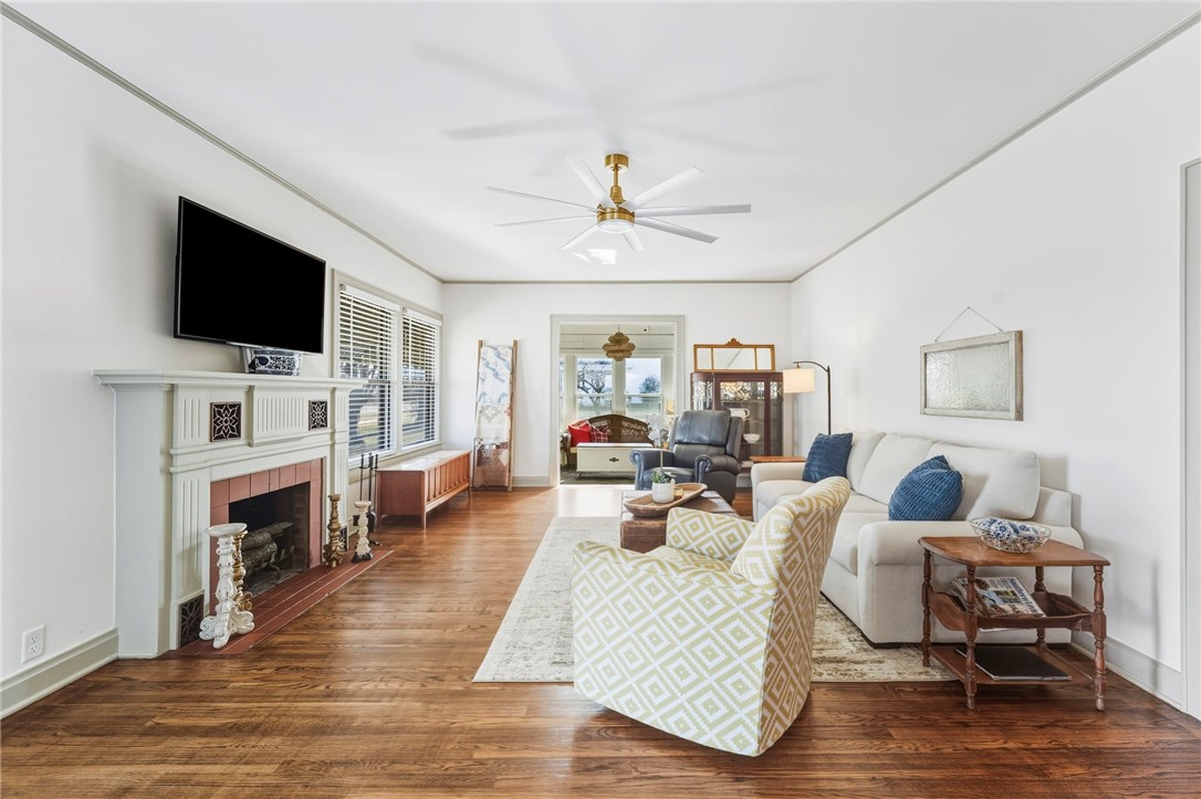 Academy Add Rogers - Residential