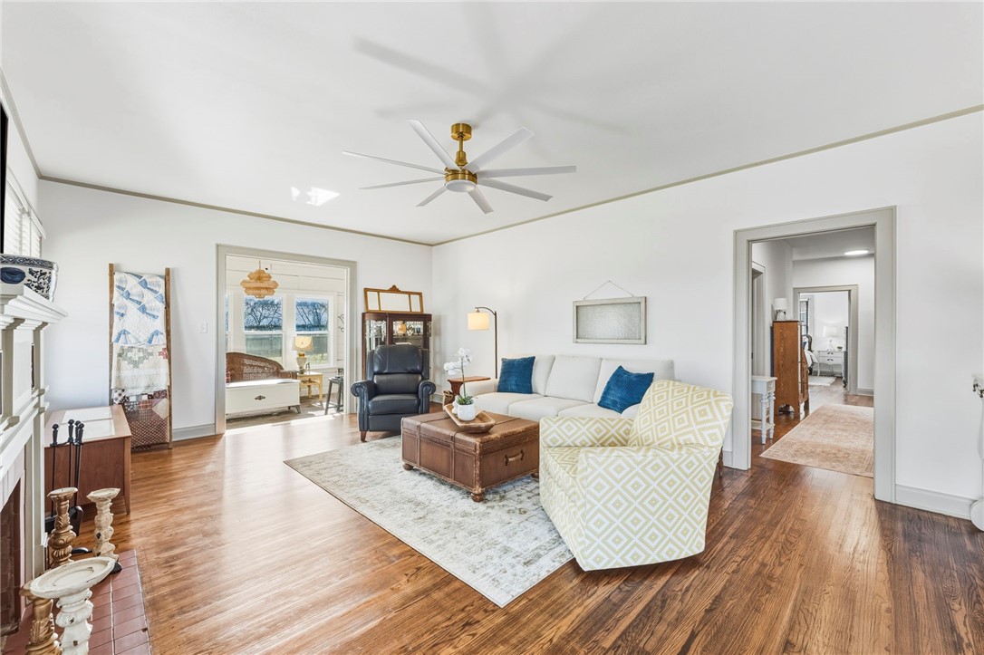 Academy Add Rogers - Residential