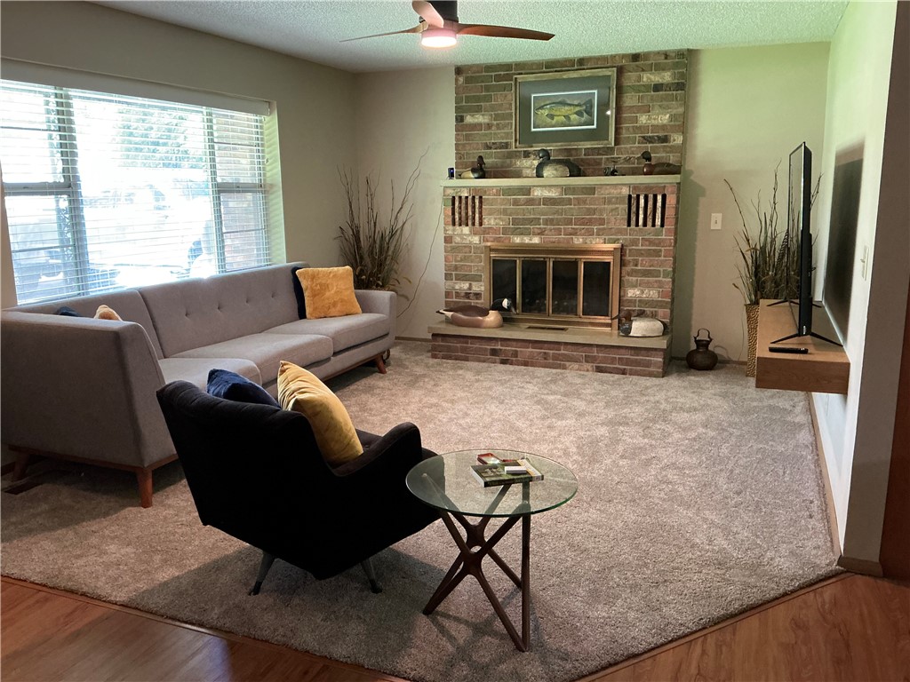 Laurawood - Residential