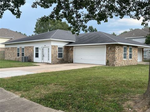 Photo of 985 Daisy Lane, Fayetteville, AR 72704 (MLS # 1333634)