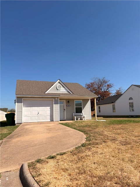 Photo of 1209 W Bishop Drive, Rogers, AR 72756 (MLS # 1362705)