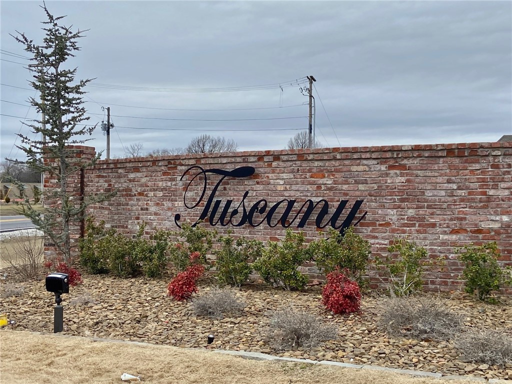 TUSCANY SUBDIVISION PHASE II - Residential