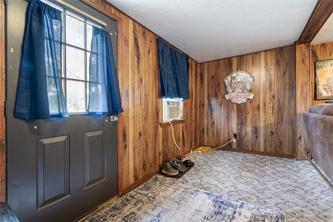 11-18-33-rural - Residential