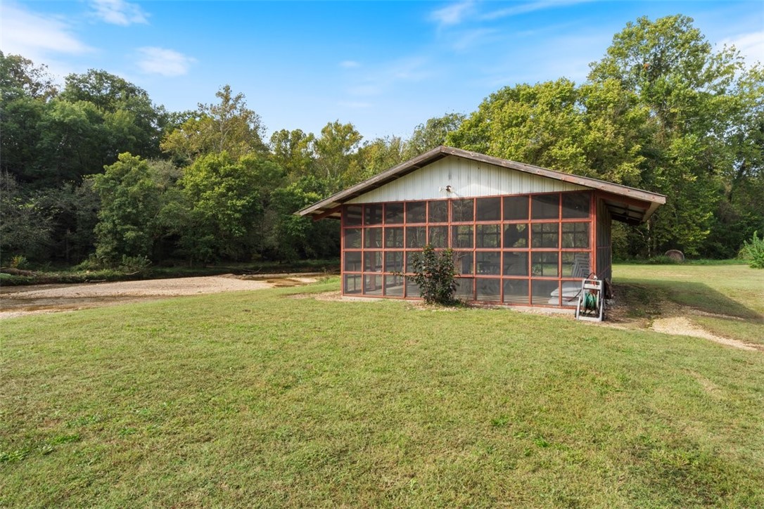 11-18-33-rural - Residential