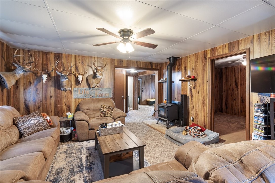 11-18-33-rural - Residential
