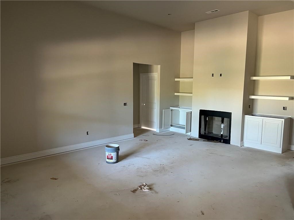 Rustic Flats Sub Gentry - Residential Lease