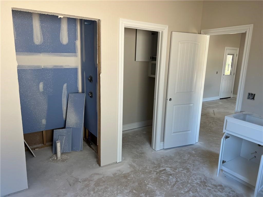 Rustic Flats Sub Gentry - Residential Lease