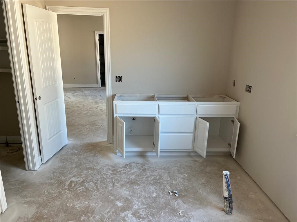 Rustic Flats Sub Gentry - Residential Lease