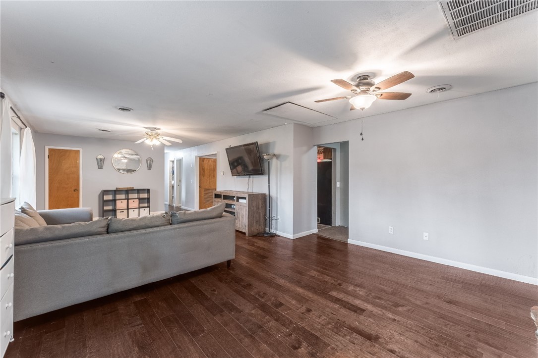 Cackleberry Hill Sub Decatur - Residential