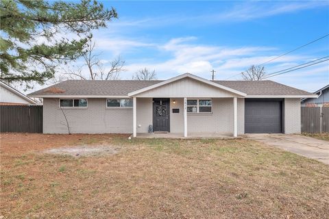Photo of 1813 Patti Avenue, Springdale, AR 72762 (MLS # 1335717)