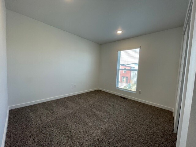 FEATHERSTON VILLAGE PH 2-CENTERTON - Residential Lease