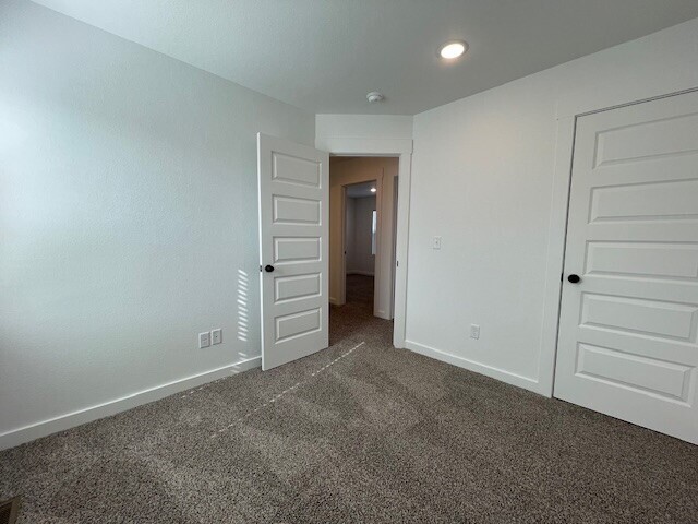 FEATHERSTON VILLAGE PH 2-CENTERTON - Residential Lease