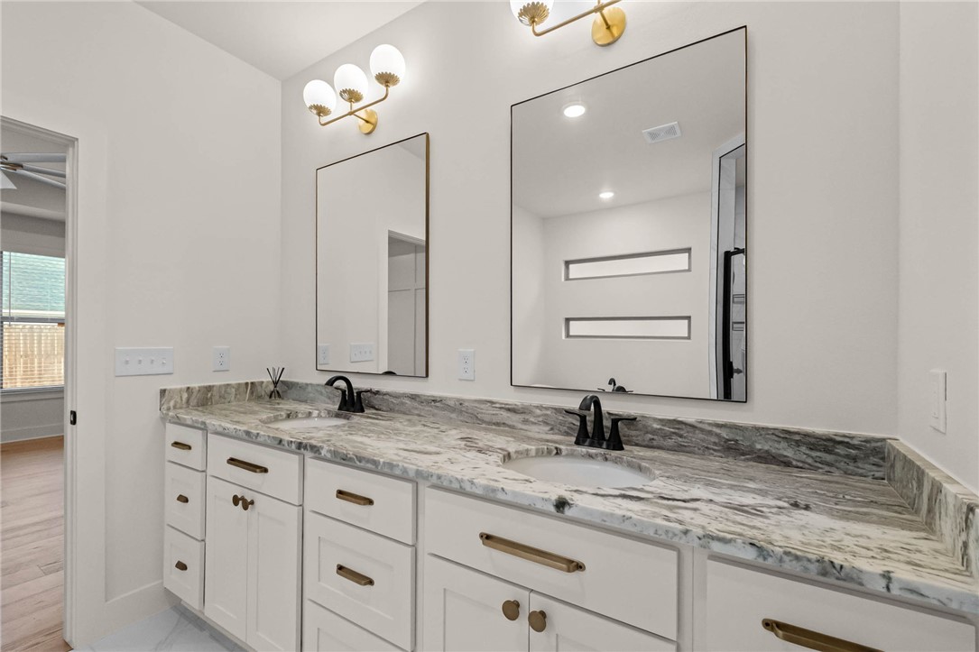 Diamond Estates Ph V Centerton - Residential