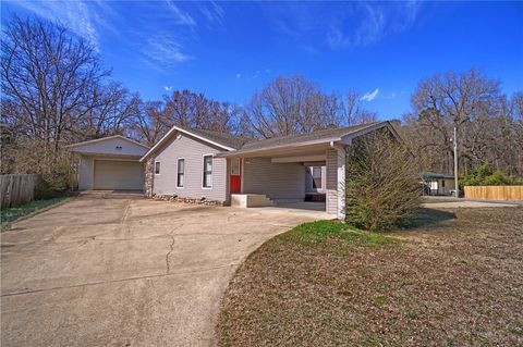 Photo of 941 Ezell Street, Perryville, AR 72126 (MLS # 1336691)