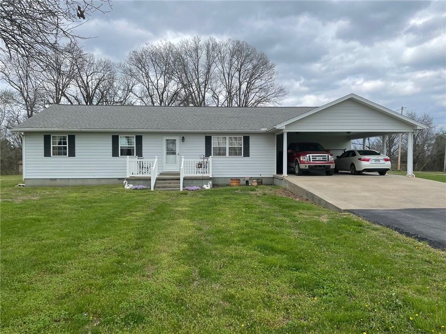 Rare opportunity to buy a nice sized farm. 295 acres with 90% open and 10% timber. Two hay barns and corral. Home has 3 bedrooms and 2.5 baths. Good working cattle farm. Ready to go. Several ponds.