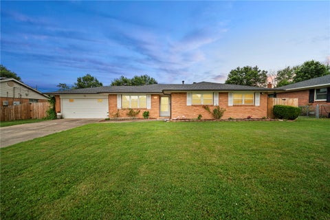 Photo of 501 Janet Street, Springdale, AR 72762 (MLS # 1351479)
