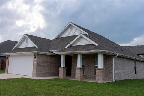 Photo of 2510 Westbrook Loop, Pea Ridge, AR 72751 (MLS # 1352749)