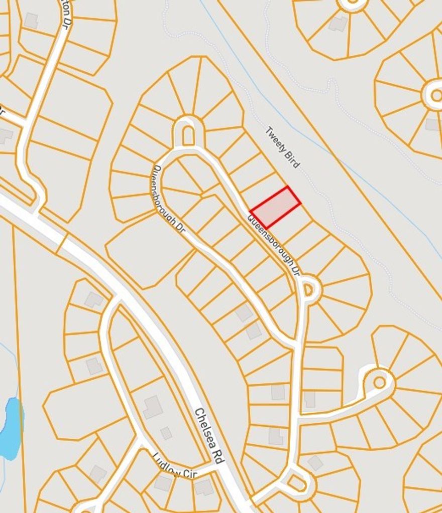Great, very "buildable" .31 acre lot. Large area of Common Property behind lot, protecting your privacy!  Tweety Bird Trail accessible behind this lot!  Near new Oz bike park, easy to get to off Hwy 71. Bentonville schools. If you want a "close in" to Bentonville lot, this is the one!