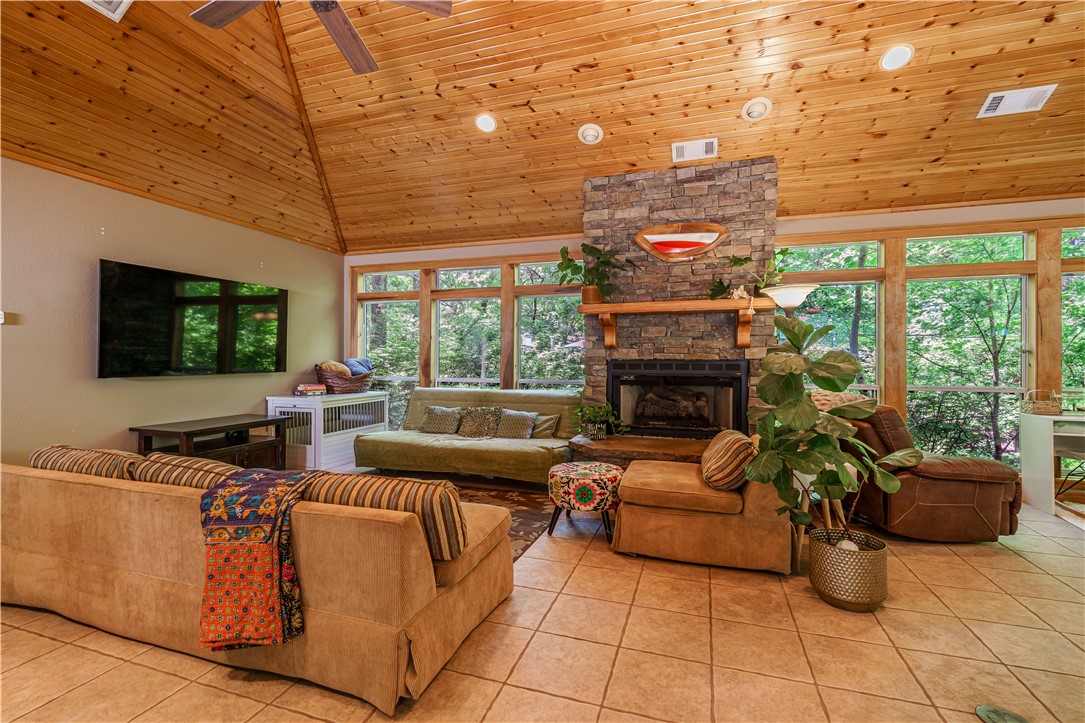 Woodview Estates - Residential