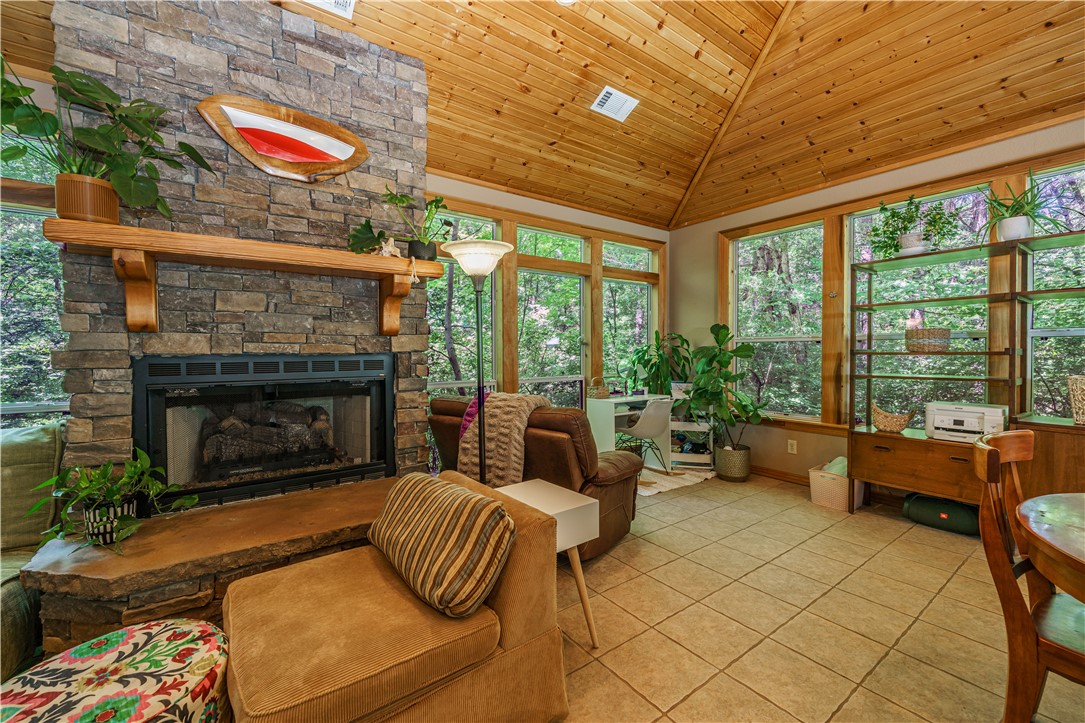 Woodview Estates - Residential