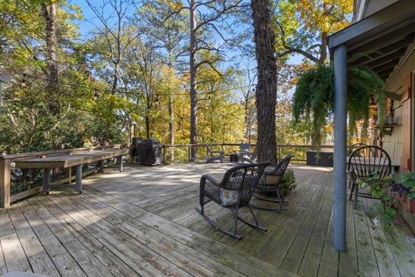 EUREKA SPRINGS - Residential Lease