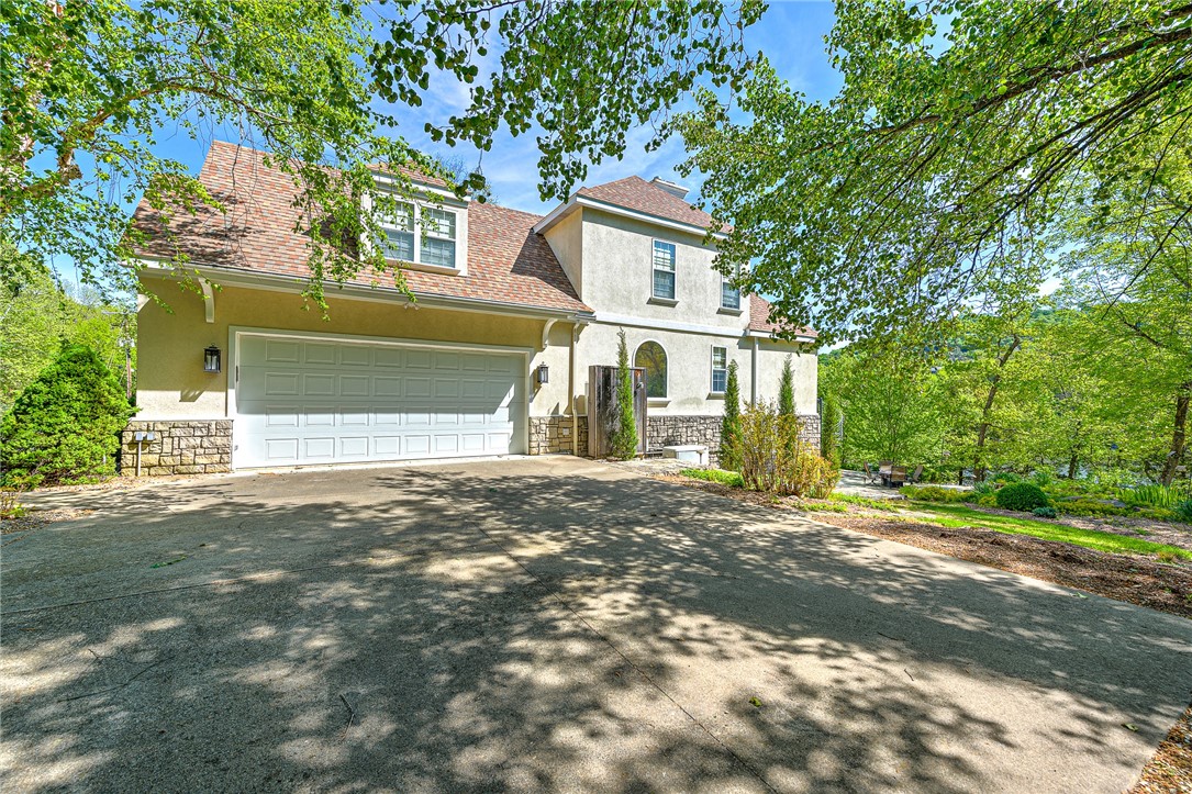 Unit 116 Holiday Island - Residential