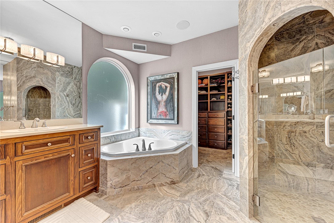 Unit 116 Holiday Island - Residential