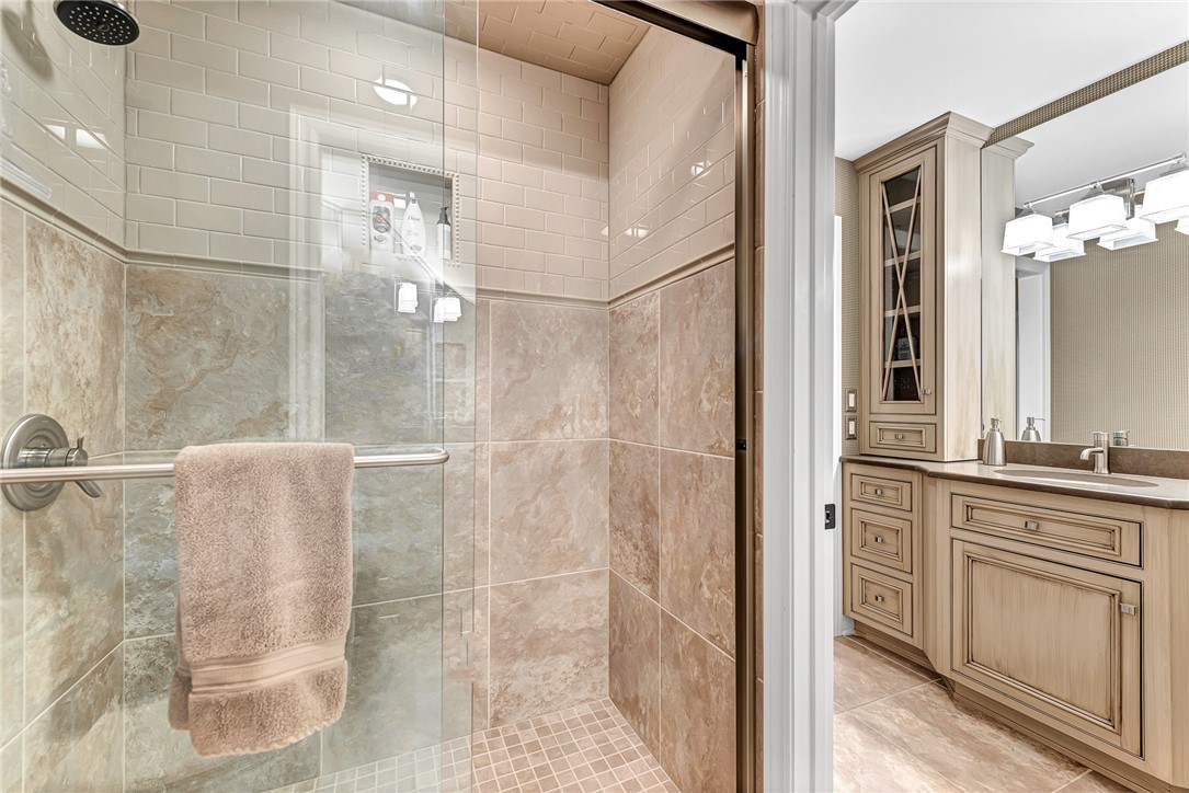 Unit 116 Holiday Island - Residential