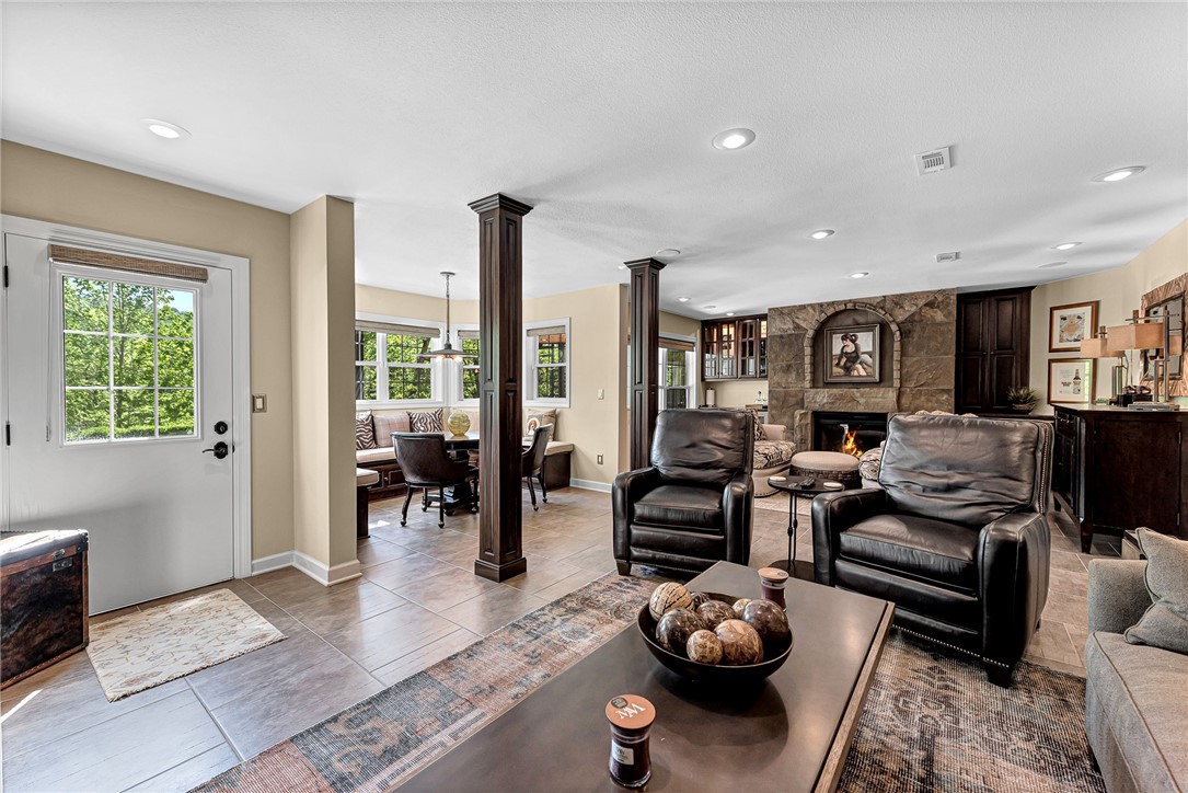 Unit 116 Holiday Island - Residential