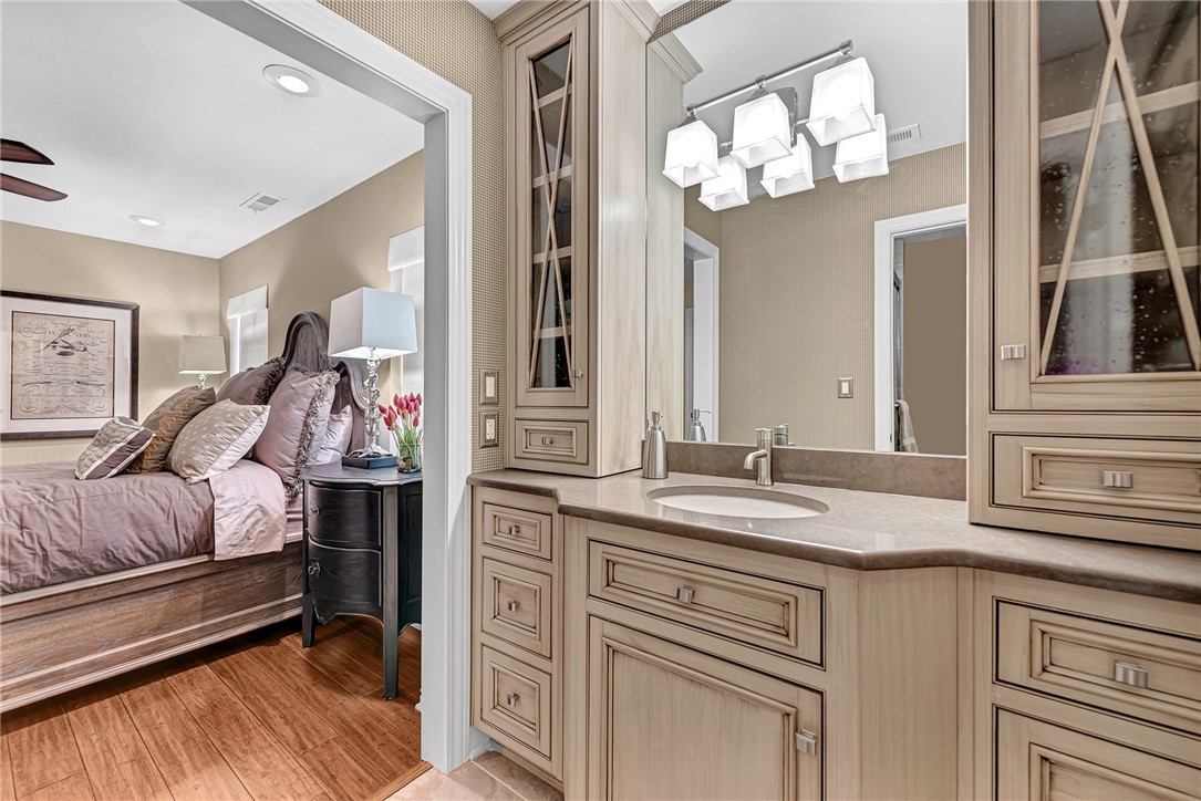 Unit 116 Holiday Island - Residential