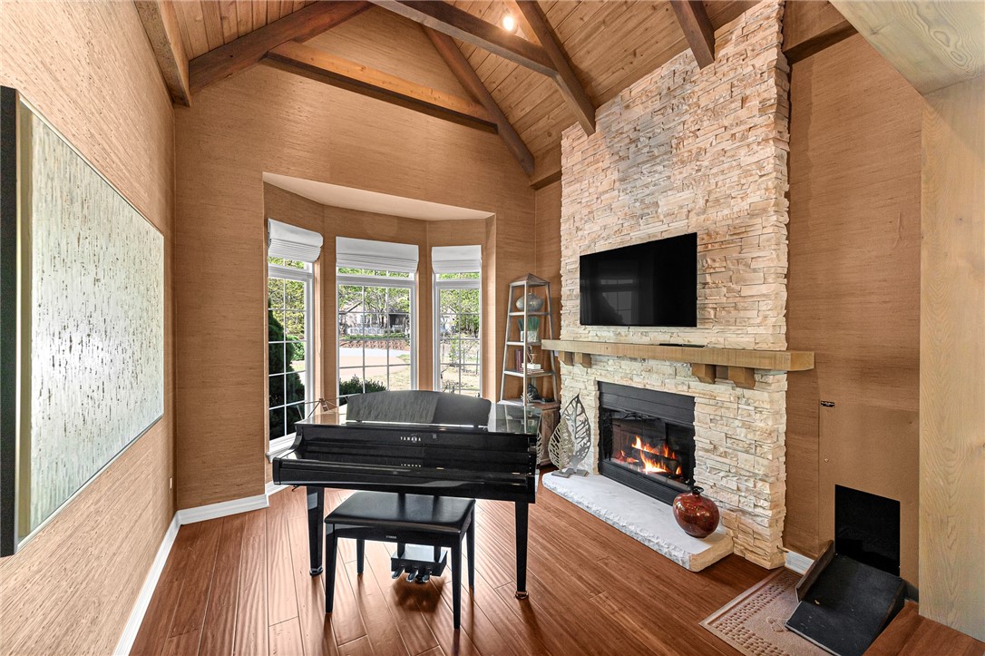 Unit 116 Holiday Island - Residential