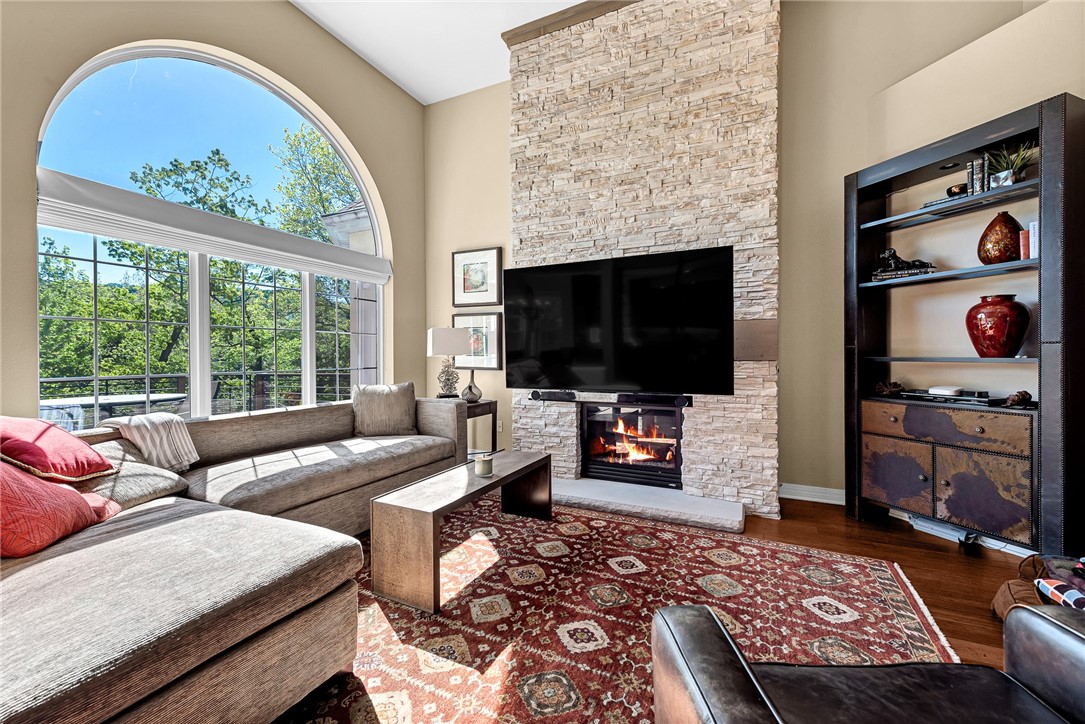 Unit 116 Holiday Island - Residential