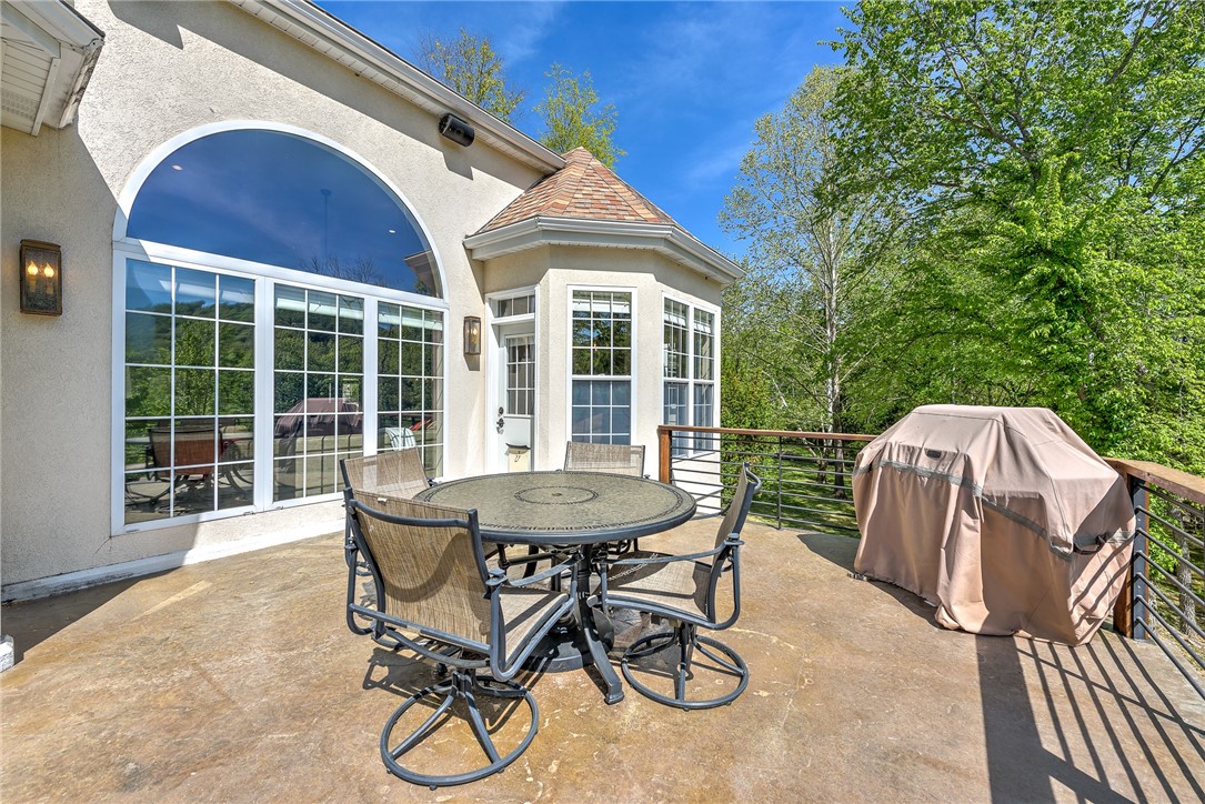 Unit 116 Holiday Island - Residential