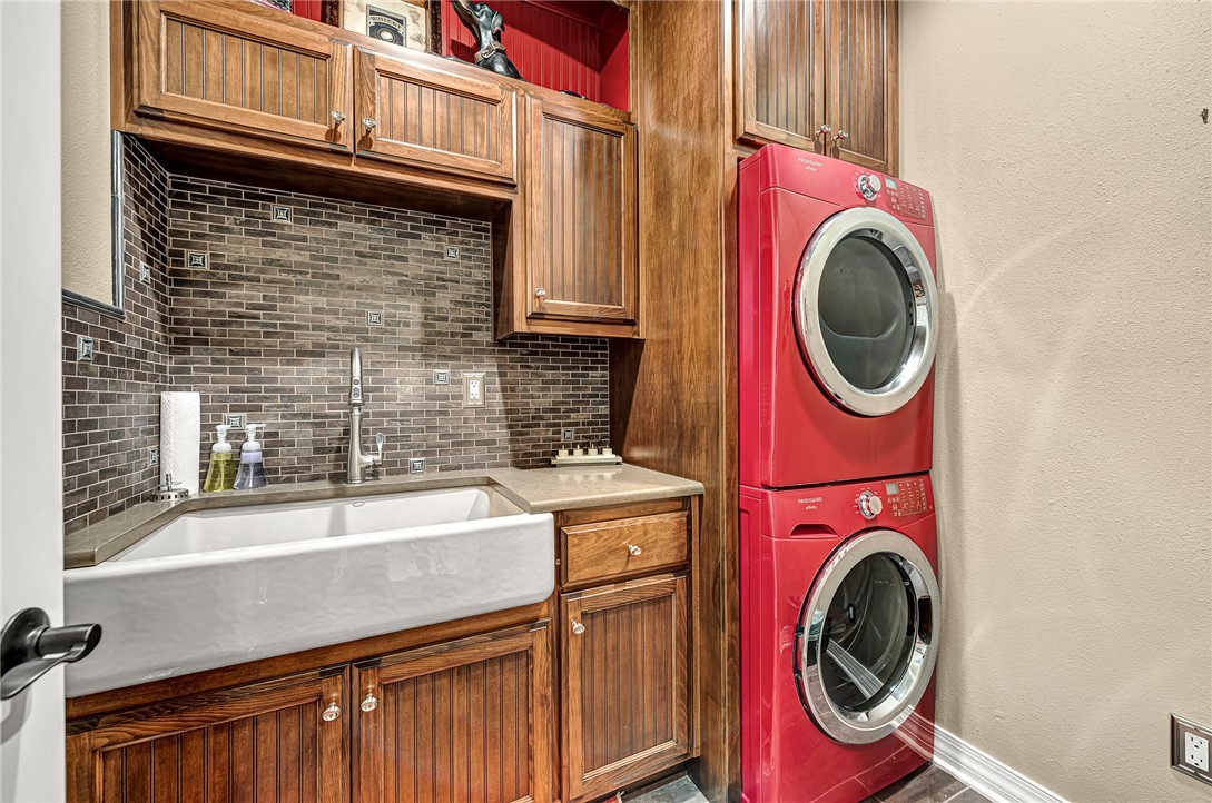 Unit 116 Holiday Island - Residential