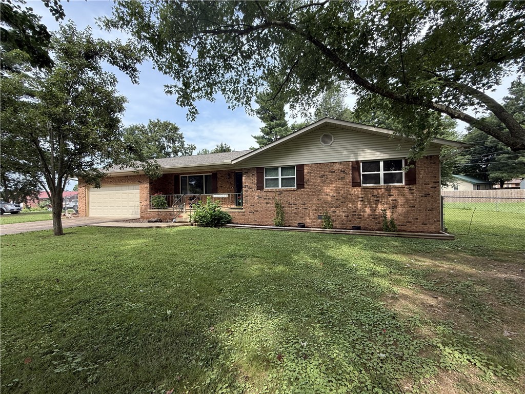 Updated All-Brick 3BR/2BA Home in Southern Hills ā Just Minutes from Harrison!
This beautiful all-brick 3 bedroom, 2 bath home is located in the highly desirable Southern Hills subdivision, just off Hwy 7 South and only minutes from Harrison.
You'll love the many recent updates that add comfort and peace of mind, including:
New roof (2024), New energy-efficient windows (2023), New septic system (2019), New HVAC system (2020), New garage door (2024), New interior paint (2025), Newly added built-in cabinets (2025)
ā¦and more! All on one convenient level, this home is perfect for families with its large, fenced backyard, covered front and back porches, and bonus outbuildingāideal for storage, a workshop, or hobby space. Located in a quiet, family-friendly neighborhood, this move-in-ready home offers comfort, space, and smart updates. Donāt miss your chance to make it yours!
