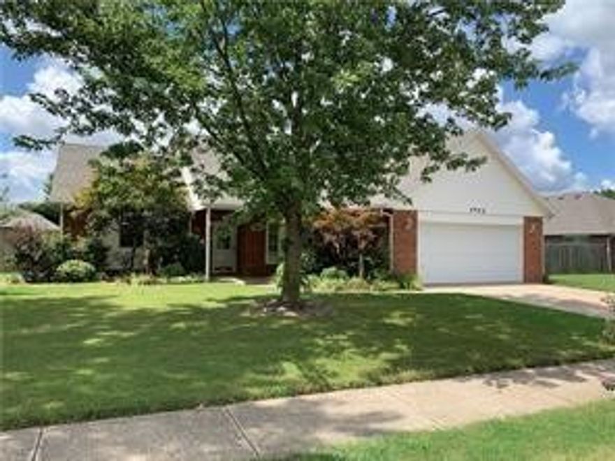 MLS DATA ENTRY ONLY - LEASE RENEWAL