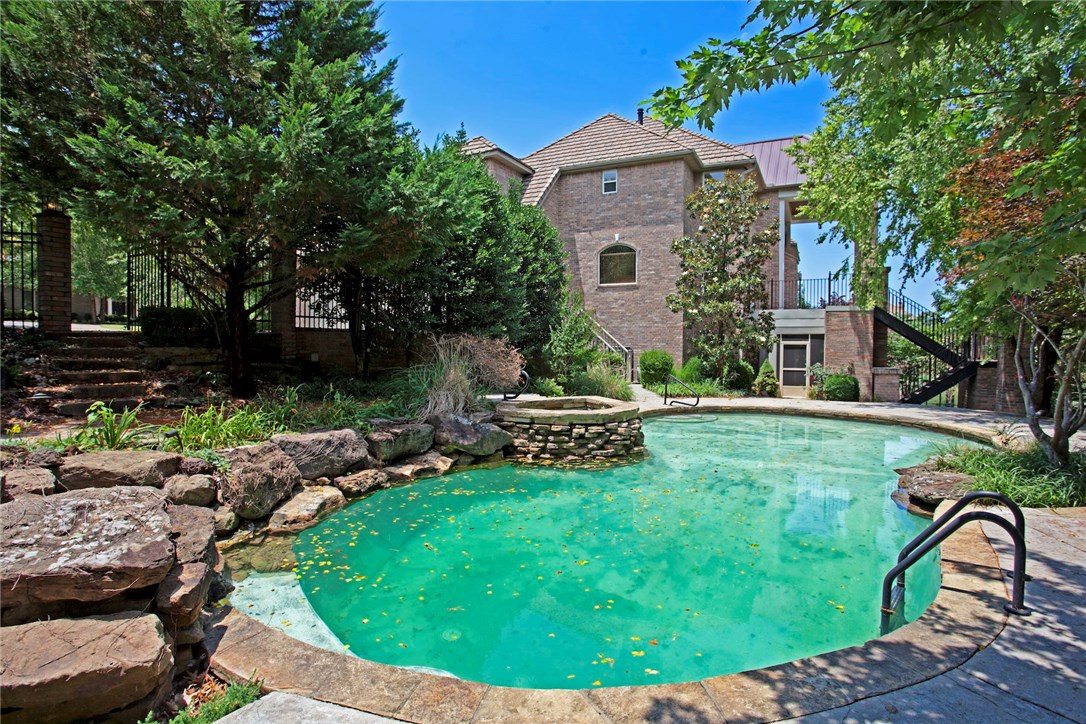 Pinnacle Golf & Cc-Rogers - Residential