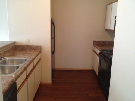 Stadium Centre Cottages Lts 1214 - Residential Lease