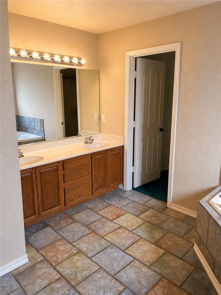 Palisades Sub - Residential Lease