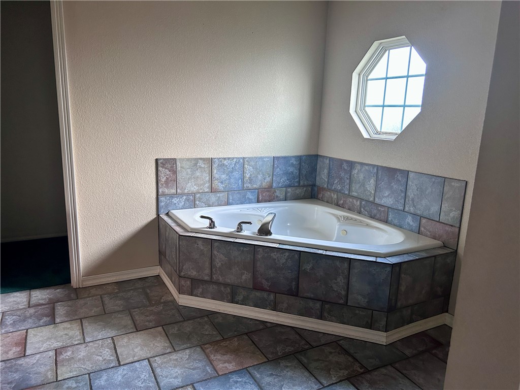 Palisades Sub - Residential Lease
