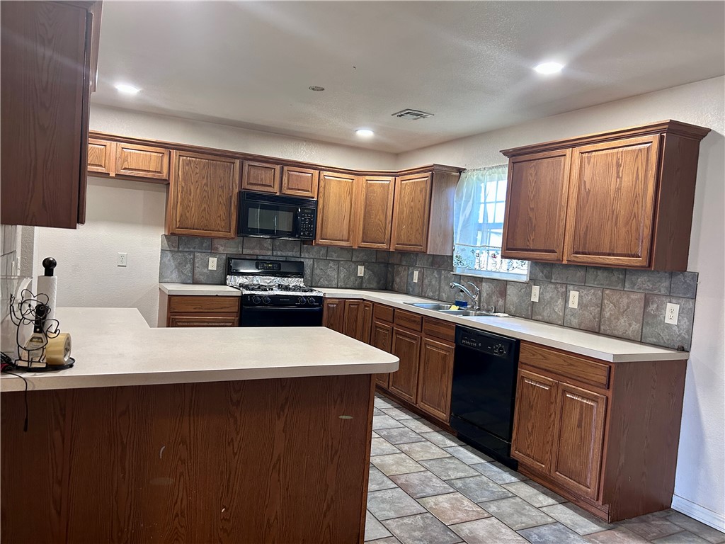 Palisades Sub - Residential Lease