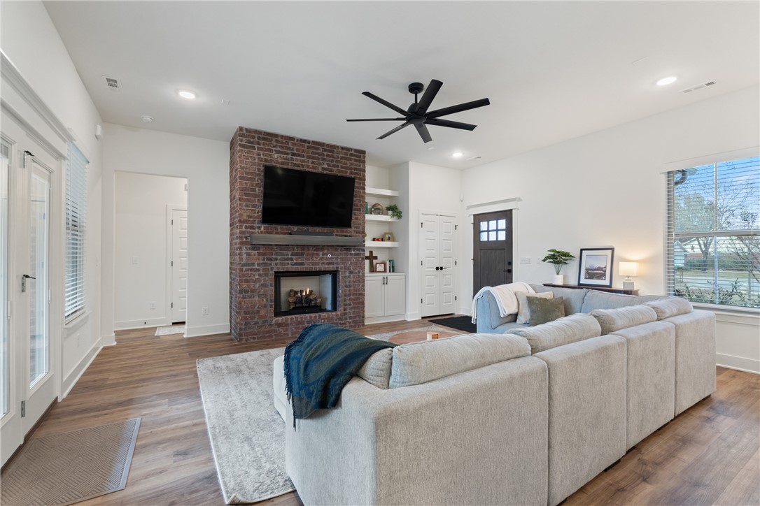 David Lyle Village Ph I - Residential