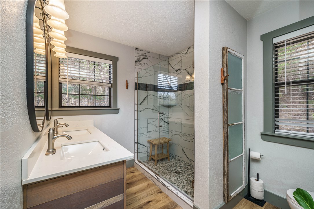 Unit 1 Holiday Island - Residential