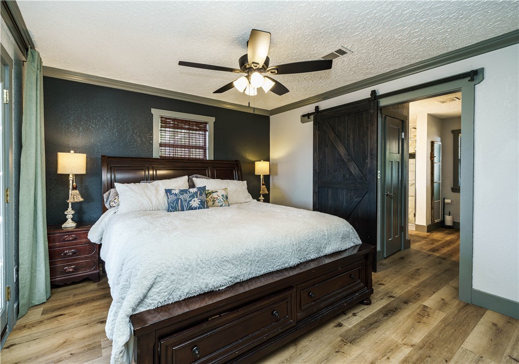 Unit 1 Holiday Island - Residential