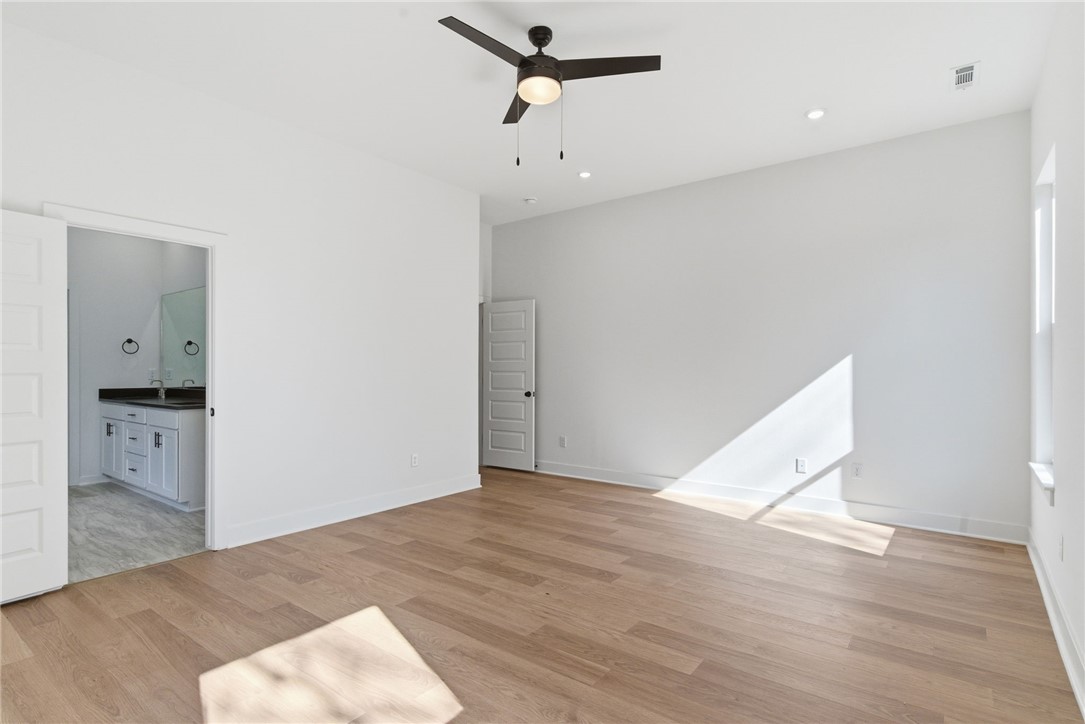 Pine Hollow - Residential